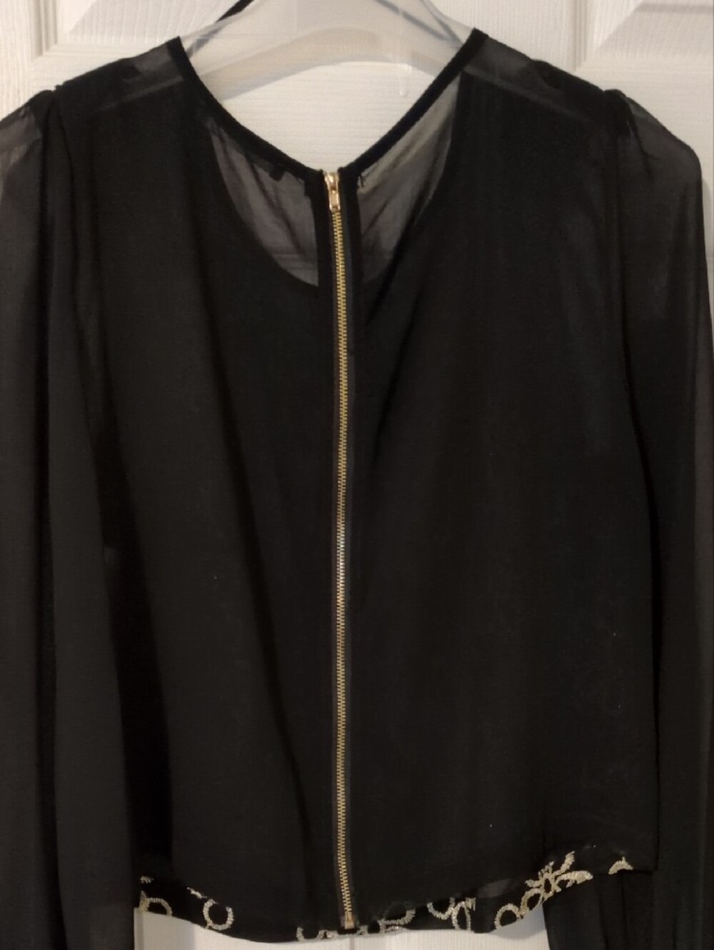 Suzy Shier Black Blouse with Ivory Floral Embroidery - Picture 6 of 7